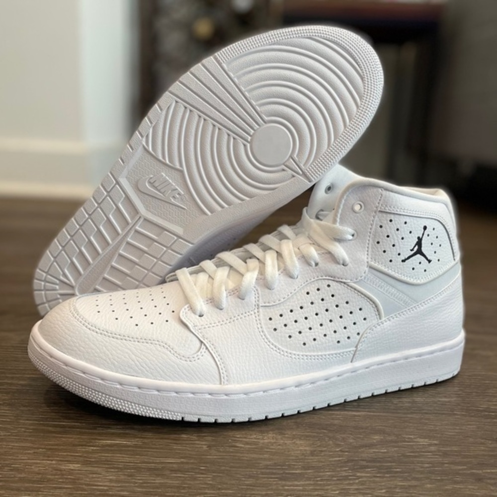 Nike Jordan Access sz 12
